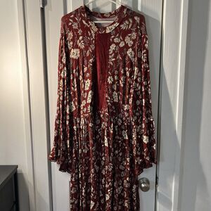 Torrid Red Floral Jersey Skater Dress, Size 3 / 22–24, Long Sleeve, Lace Detail